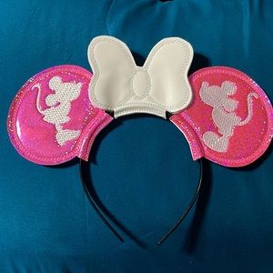 Disney’s Mickey and Minnie Kissing Ears - interchangeable